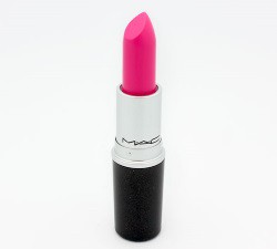 Read more about the article MAC Candy Yum Yum Lipstick