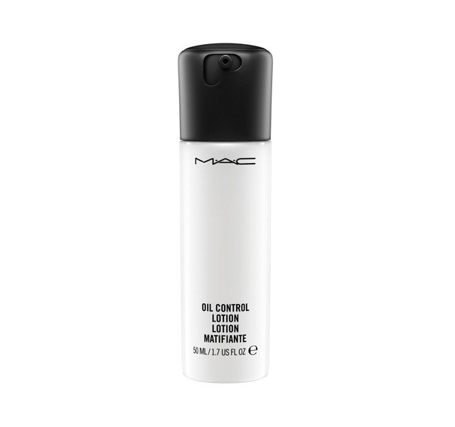 Read more about the article MAC Oil Control Lotion