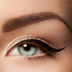 Read more about the article Permanent Eyeliner