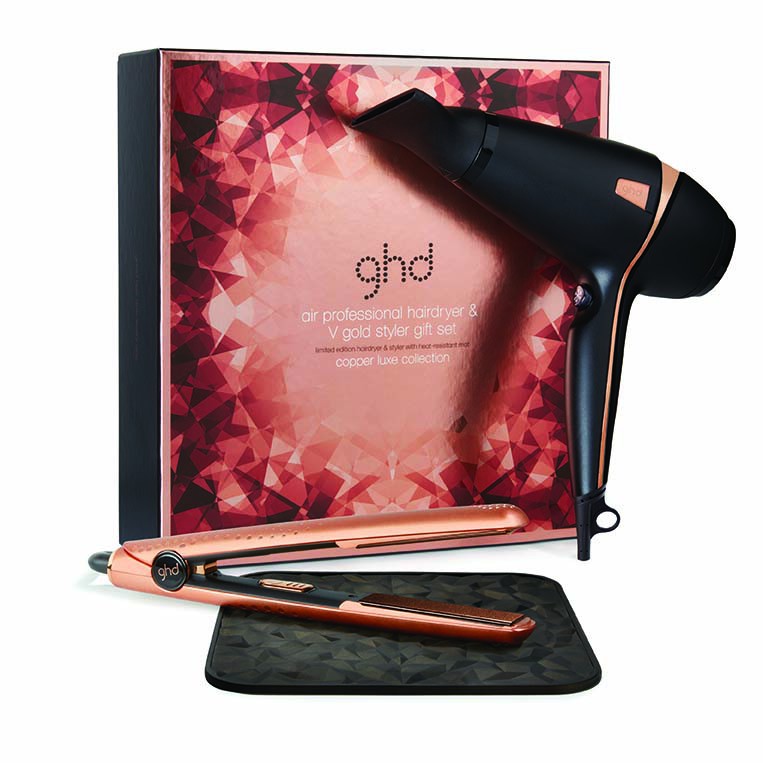 Read more about the article GHD air professional hairdryer & gold V styler gift set