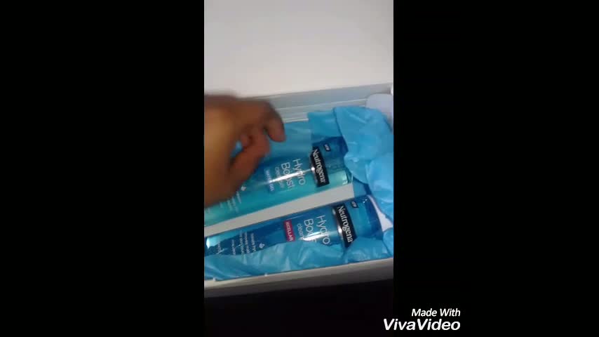 Read more about the article Unboxing the new Neutrogena hydro boost range