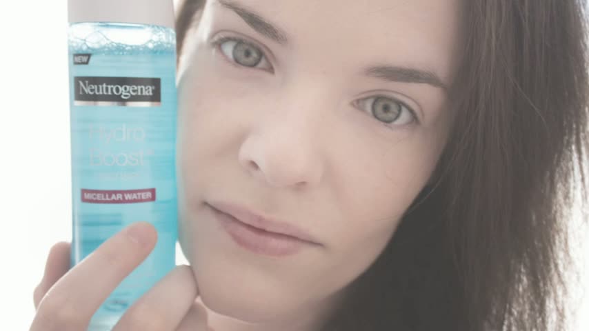 Read more about the article Neutrogena hydro boost – living with eczema