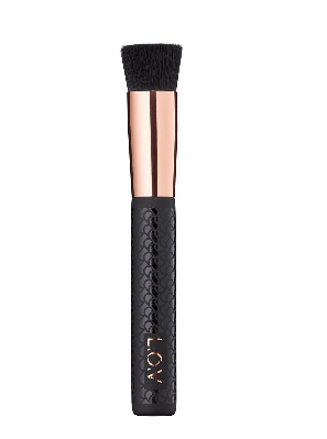 Read more about the article L.O.V Evenelegance Foundation Brush